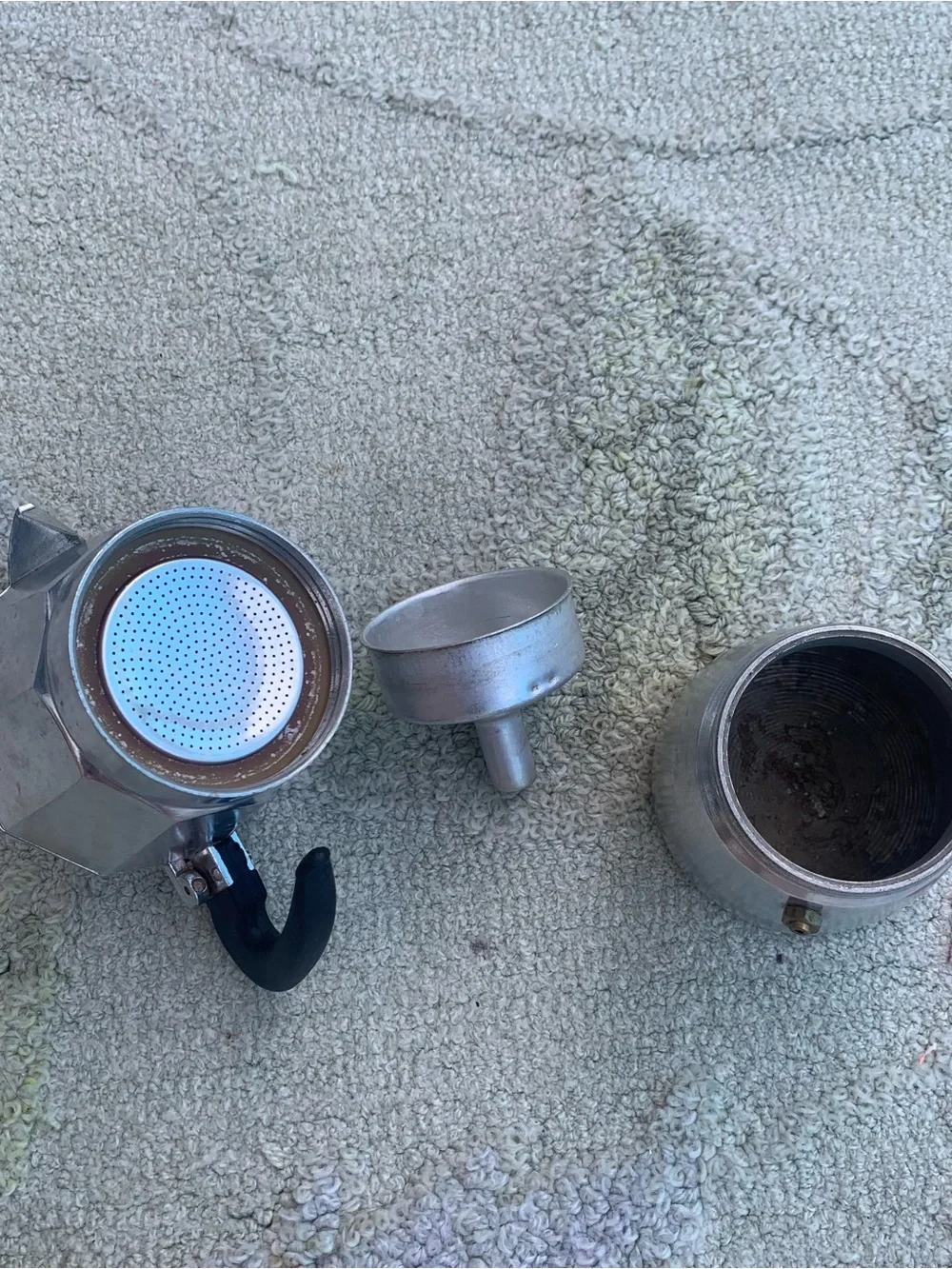 Classic Italian Aluminum Stovetop Moka Pot (3-Cup / 4.4 oz)